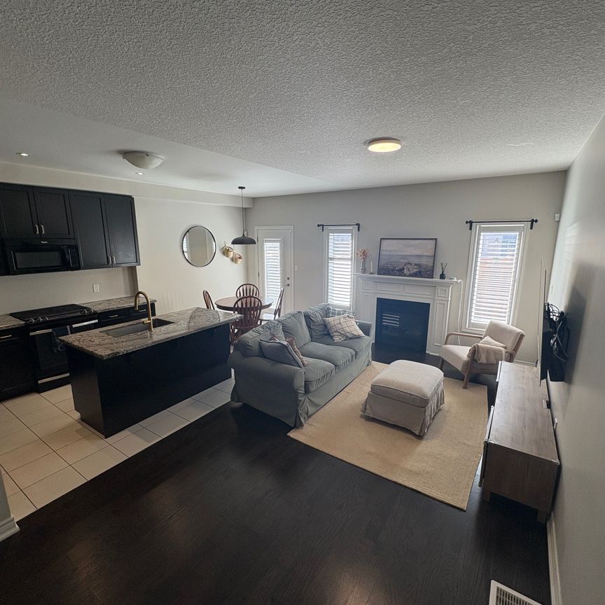 For Lease - 7 Sonoma Valley Crescent, Hamilton, Ontario - Photo 1