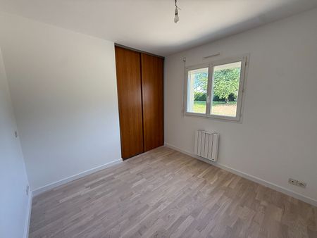 Location Maison 4 pièces 79m² - Photo 4