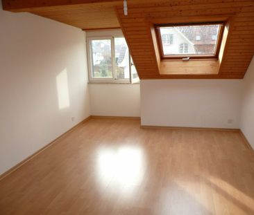 "4 1/2-Zimmerwohnung mit grossem Balkon und Cheminée" - Photo 6
