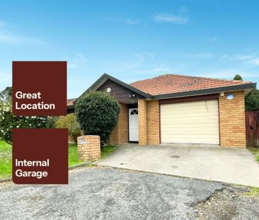 3 BEDROOM - BRICK AND TILE - PRIVATE ROAD - GARAGE - Photo 5