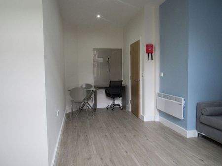 Winckley Square, Flat, PRESTON, Lancashire PR1 3JQ - Photo 4