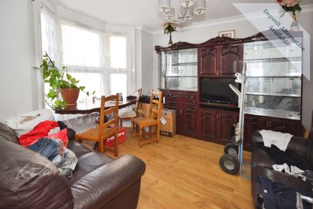 3 bedroom end of terrace house to rent - Photo 5
