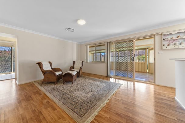 Light, Space & Convenience - Perfect Hamlyn Terrace Family Home! - Photo 1