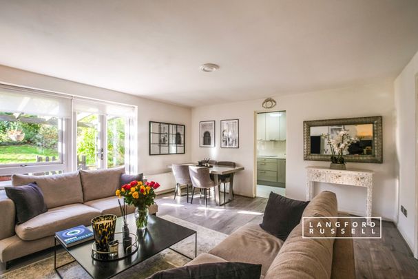 Flat to rent - Linton Glade, Croydon, CR0 - Photo 1