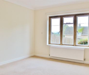 3 bedroom bungalow to rent - Photo 3