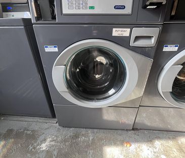 1 Bedroom, 1 Bathroom, 1 Prime Location! - Photo 2