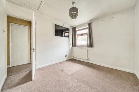 1 bedroom semi-detached house to rent - Photo 4