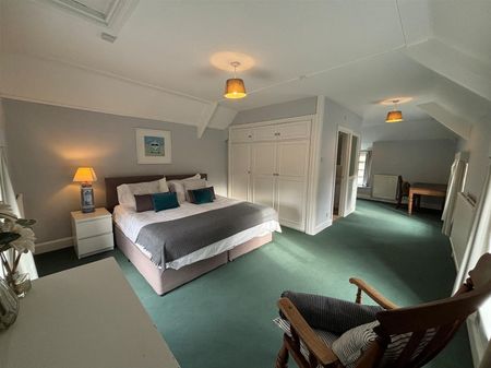 The Old Coach House, Abbey Street, Crewkerne - Photo 5