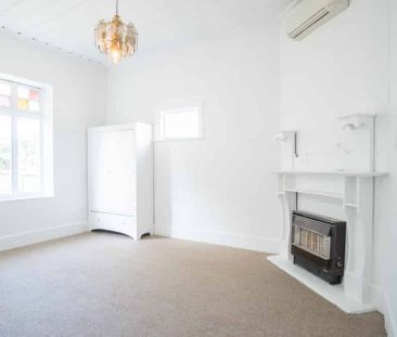 Handy Location- 4 Bedrooms Off Street Parking - Photo 1