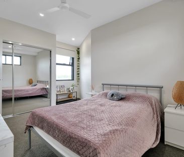 Large apartment with resort style facilities - Photo 3