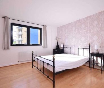 Ocean Wharf, Docklands, E14 - Photo 5