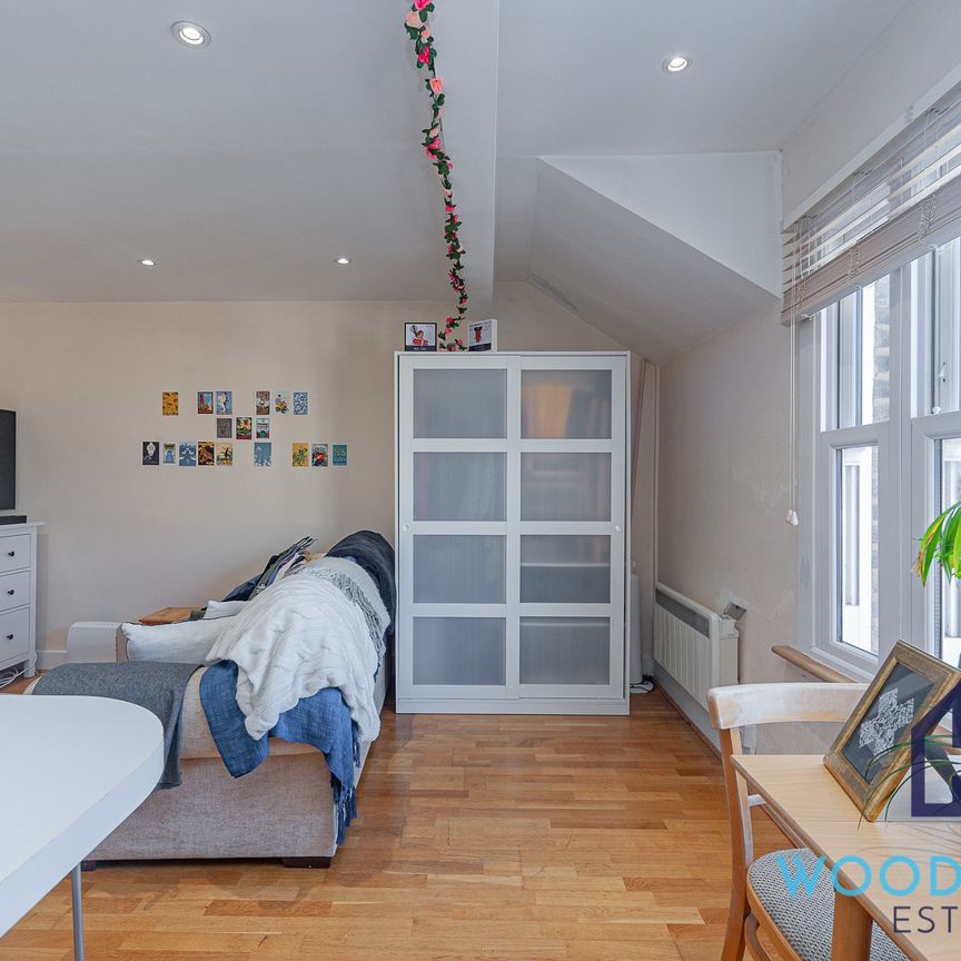 Gascony Avenue, London, NW6 - One Bedroom Flat To Rent - £398pw / £1,725pcm - Photo 1