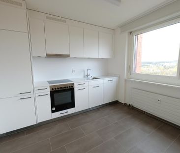 Moderne 1-Zimmer-Wohnung im 11. OG mit toller Weitsicht in Muttenz - Photo 3
