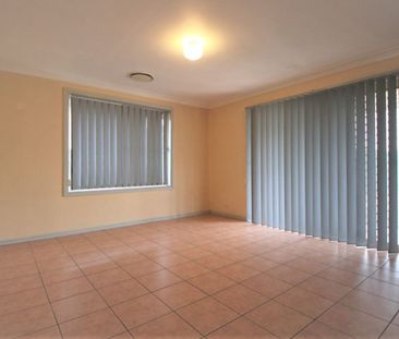 NEAT & TIDY 3 BEDROOM HOME! - Photo 4