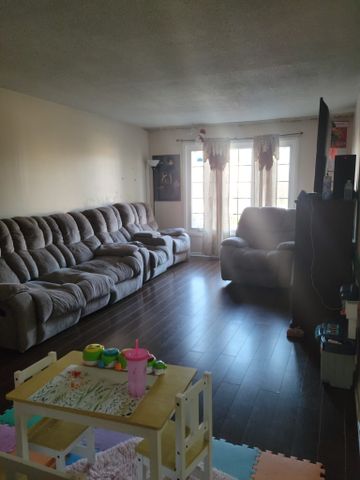 For Lease - 94 Leacrest Street, Brampton, Ontario - Photo 2