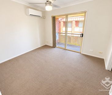 Three-Bedroom Townhouse with Resort-Style Facilities in Central Bun... - Photo 6