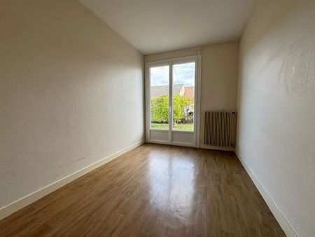 Location maison 5 pièces, 95.00m², Saint-Berthevin - Photo 5