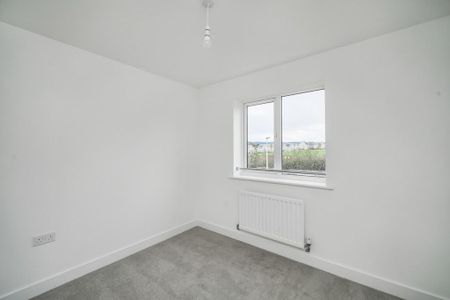 3 bedroom detached house to rent - Photo 4