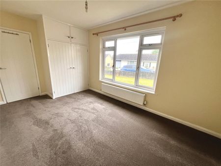 Maclins Close, South Molton, Devon, EX36 - Photo 3