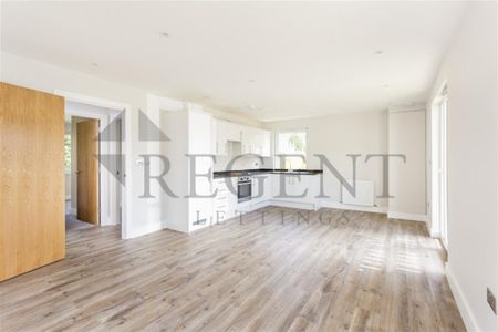 3 bedroom apartment to rent - Photo 3