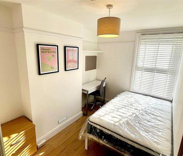 5 bedroom house share to rent - Photo 4