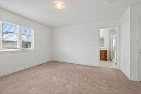 For Lease - 73 Brennan Crescent, Loyalist, Ontario - Photo 4