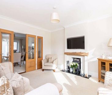 3 bedroom detached house to rent - Photo 3