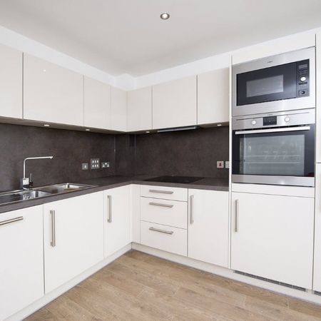 1 Bed Flat, Bedford Road, SW4 - Photo 3