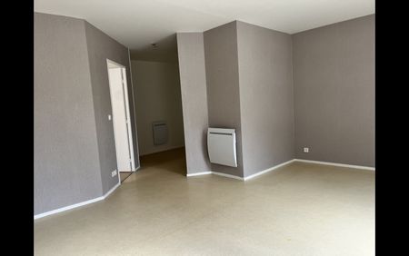 Location Appartement 2 pièces 51 m² La Châtre - Photo 2