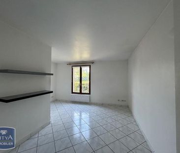 Location Appartement 1 pièce 28m² LE PERRAY EN YVELINES 78610 - Photo 1