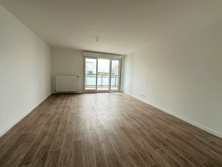 Location Appartement 4 pièces 80m² LUISANT 28600 - Photo 2
