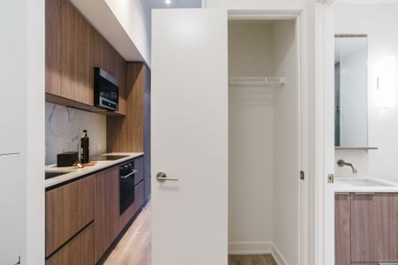 For Lease - 110 Broadway Avenue Unit# 607, Toronto, Ontario - Photo 5