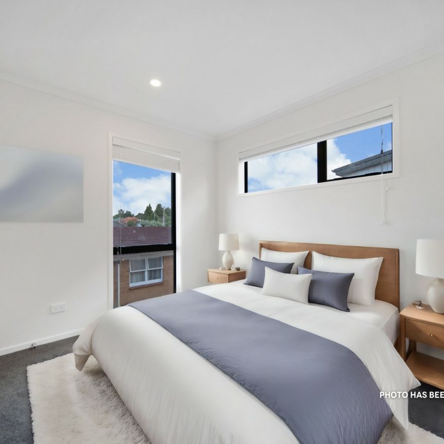 Near-New Stylish Townhouses - Photo 1