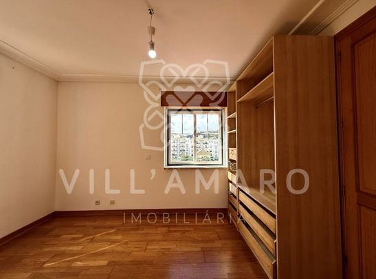 Venda do Pinheiro e Santo Estêvão das Galés, Lisbon - Photo 1