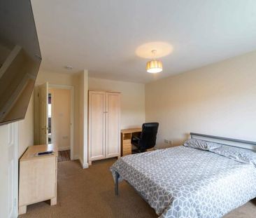 18 Redgrave Close, Heworth - Photo 5