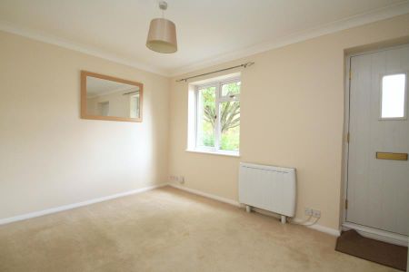 Watersmeet Close, Guildford - 1 bedroomProperty for lettings - Seymours - Photo 2