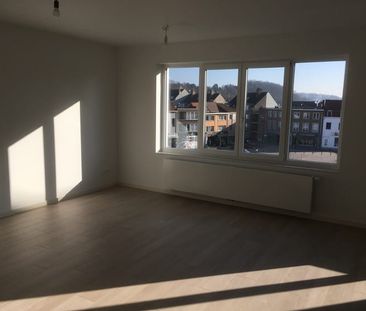 Appartement te huur - Foto 1