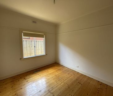 Two bedrooms plus one study home - Photo 1