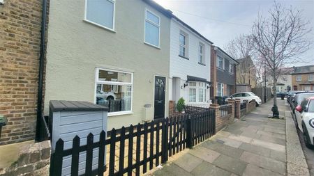Merton Road, Enfield - Photo 4