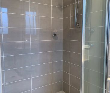 “Modern Studio” - Photo 2