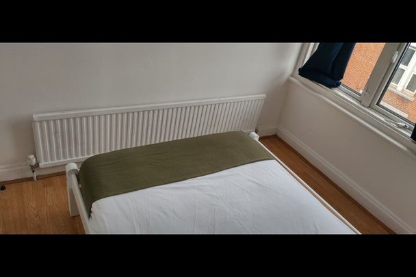 Room in a Shared Flat, London, N4 - Photo 1