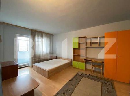 EXCLUSIVITATE! Apartament 3 camere decomandat, 70mp, 2 bai, zona strazii Aurel Vlaicu - Fotografie 3