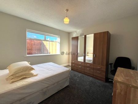 House to rent in Dublin, Clondalkin - Photo 5