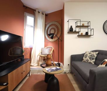 VICTOR HUGO SA - Photo 6