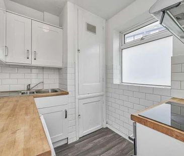 Coleman Court, Kimber Road, London, SW18 - Photo 3