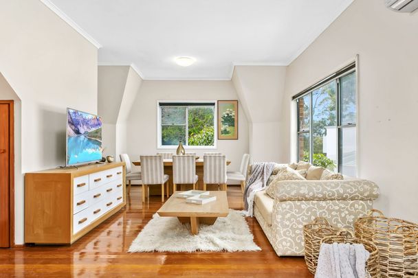 Beecroft Public and Cheltenham Girls Catchment Family Home - Photo 1