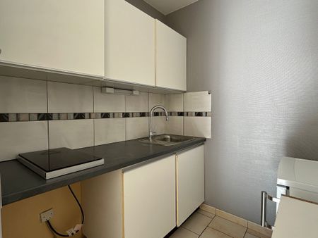 NANCY PROCHE PLACE DES VOSGES BEAU DUPLEX DE DEUX PIECES AVEC BALCON - Photo 3