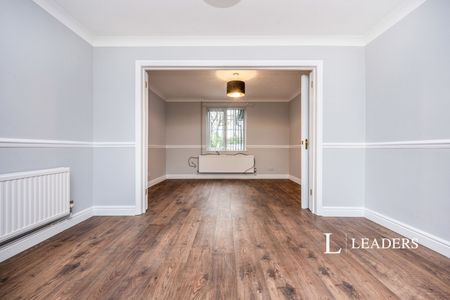 5 bedroom house to rent Church Walk, Kempston, Bedford, Bedfordshire, MK42 - Photo 2