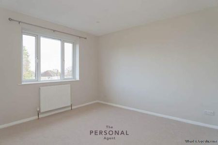 3 bedroom property to rent in Epsom - Photo 2