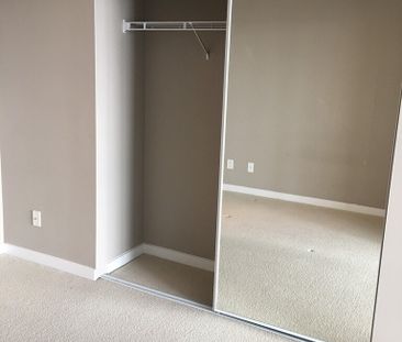 1 Bedroom - Photo 4